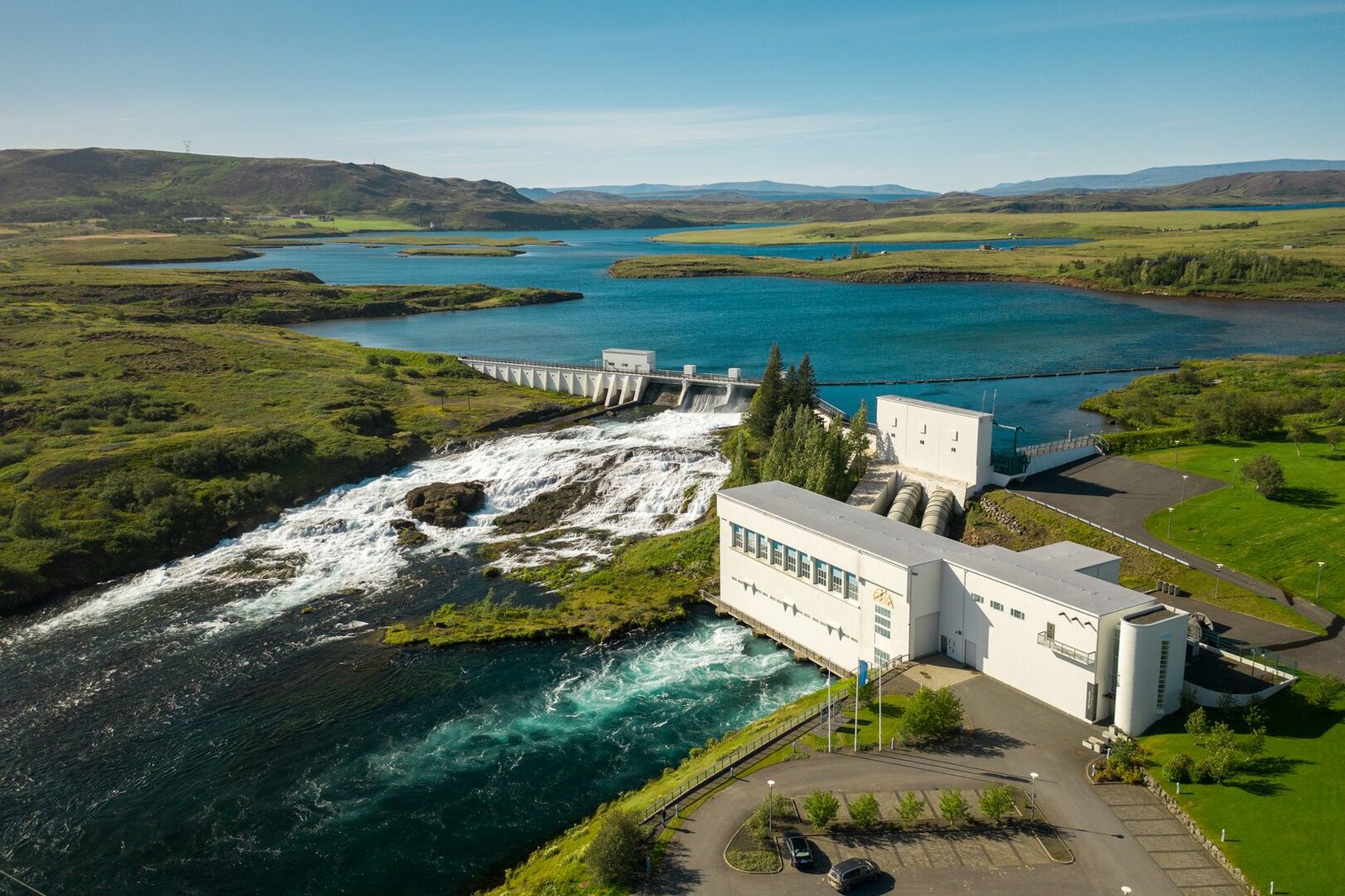  Iceland: Geothermal Powerhouse